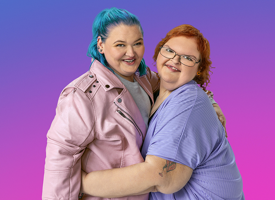 1000-lb Sisters S5 Press Art