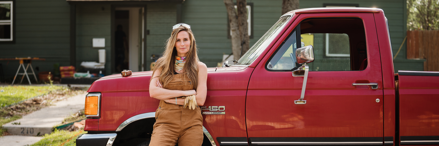 Former ‘Survivor’ Winner Kim Wolfe Returns in HGTV's WHY THE HECK DID I BUY THIS HOUSE? on Tuesday, June 13 at 8 p.m. ET/PT