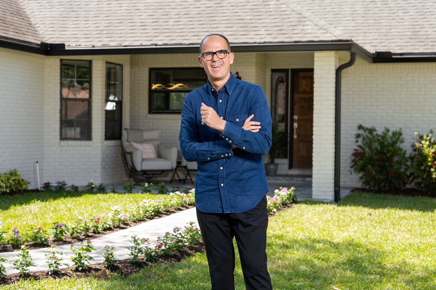 Entrepreneur and Television Personality Marcus Lemonis Improves Families' Lives and Homes in New HGTV Series "The Renovator" Premiering Oct. 11