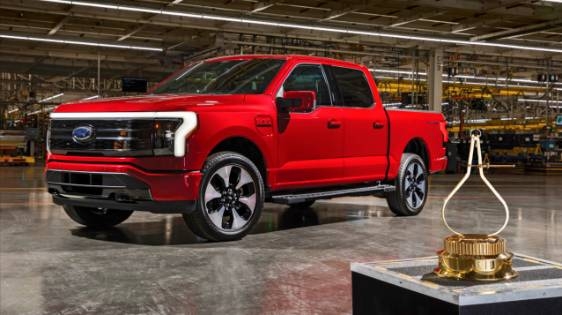 MotorTrend Names the Ford F-150 Lightning Its 2023 Truck of the Year