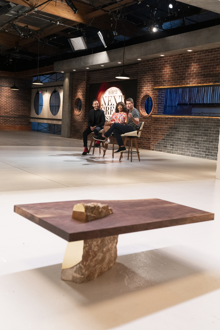 Fernando Mastrangelo (judge), Brigette Romanek (judge), Scott Foley (host and judge)