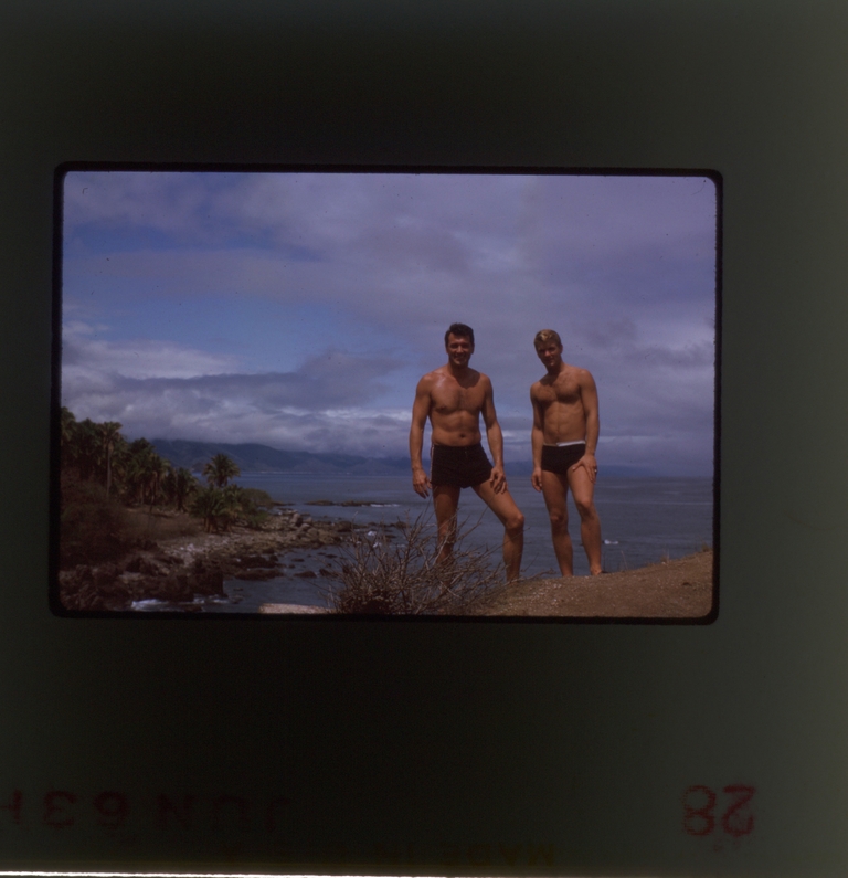 (from left) Rock Hudson and Lee Garlington (Puerto Vallarta, 1963)