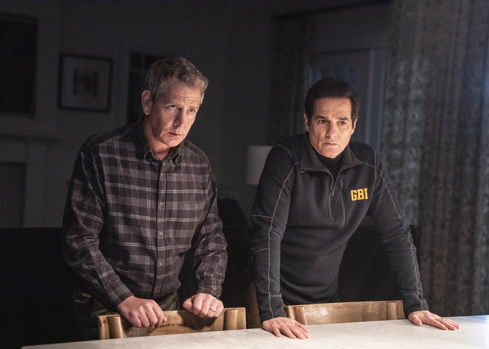 Ben Mendelsohn, Yul Vazquez