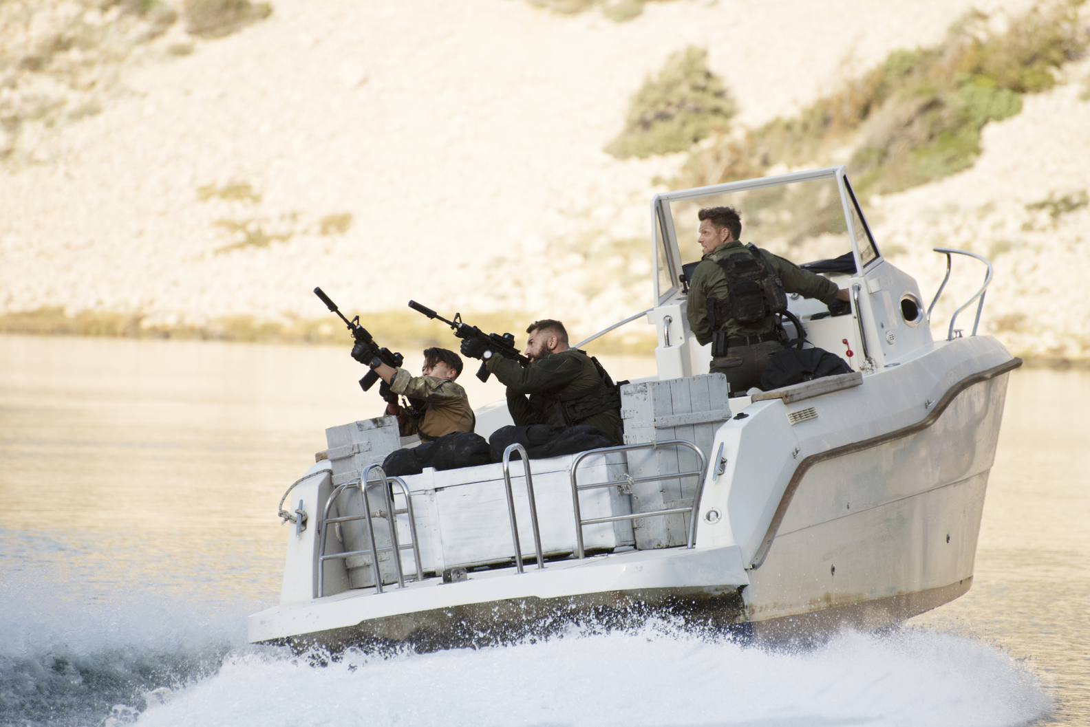 Daniel MacPherson, Alin Sumarwata, Jamie Bamber