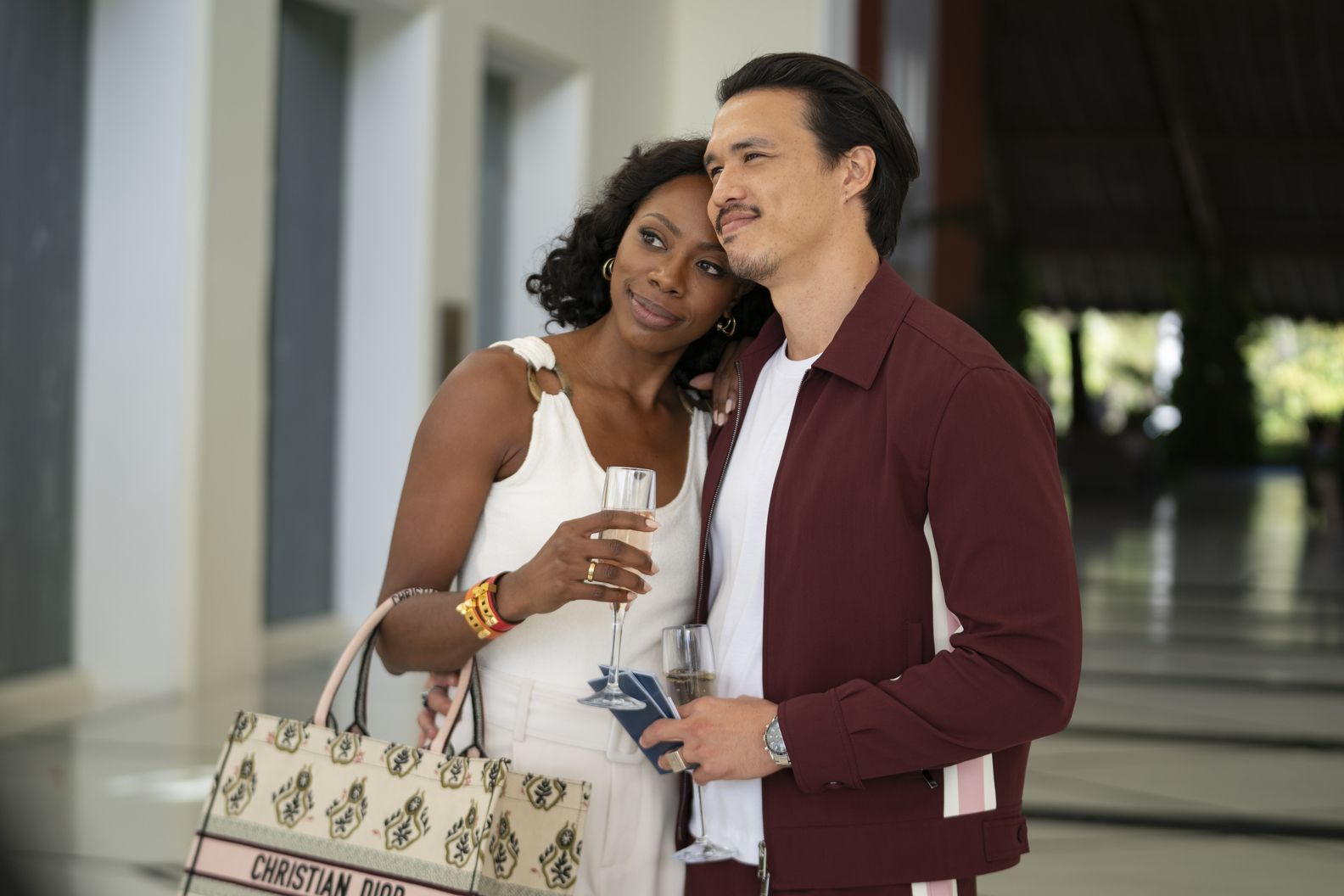 Yvonne Orji, Alexander Hodge