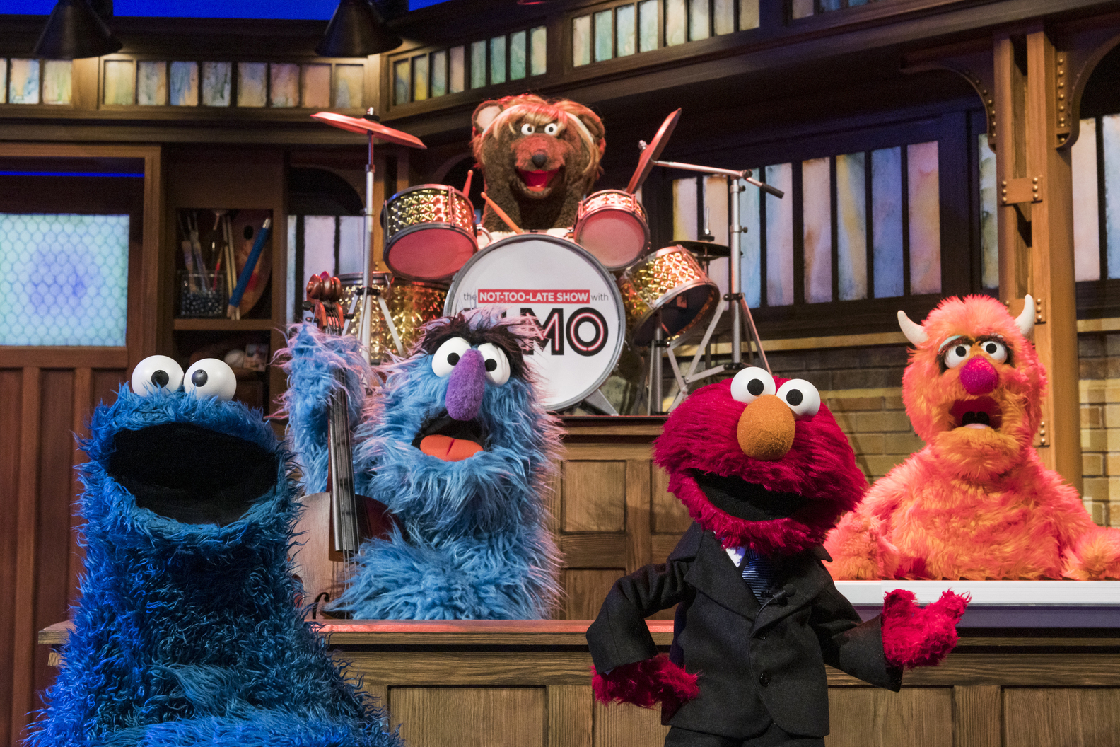 The Not Too Late Show with Elmo