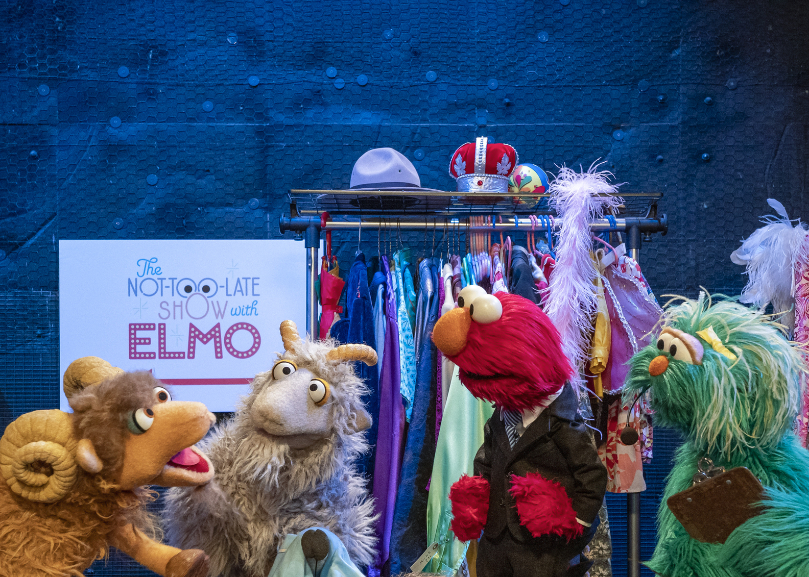 The Not Too Late Show with Elmo