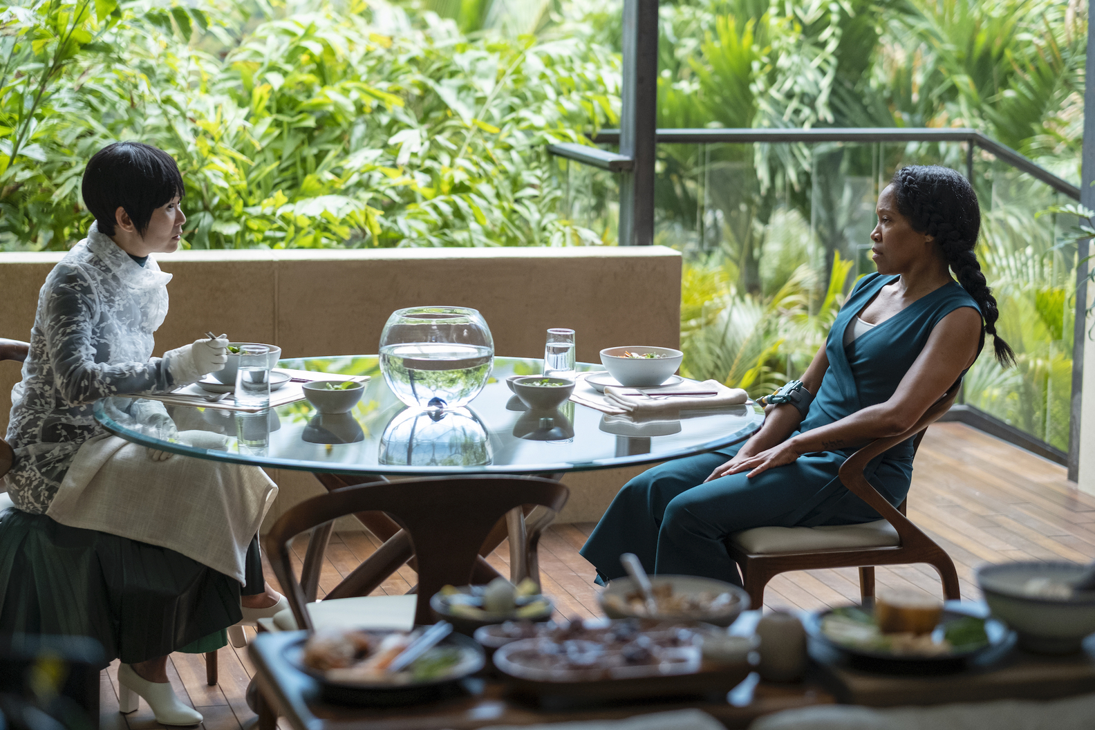 Hong Chau, Regina King