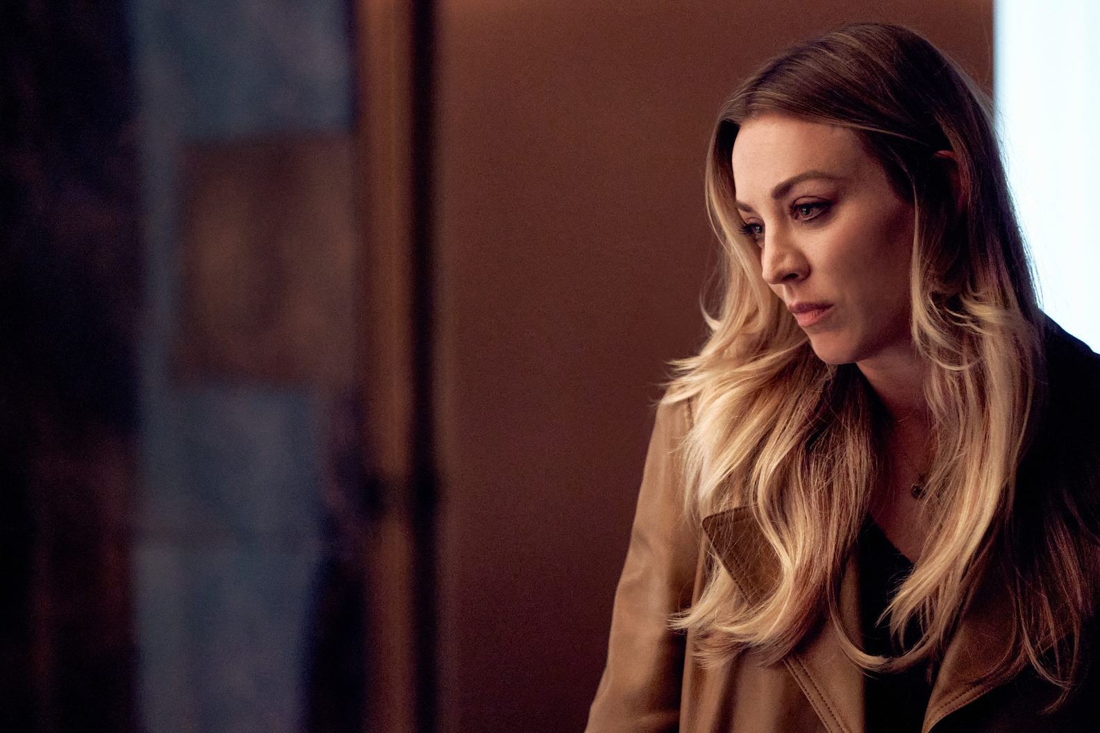 The Flight Attendant: HBO Max presenta el teaser de la Temporada 2