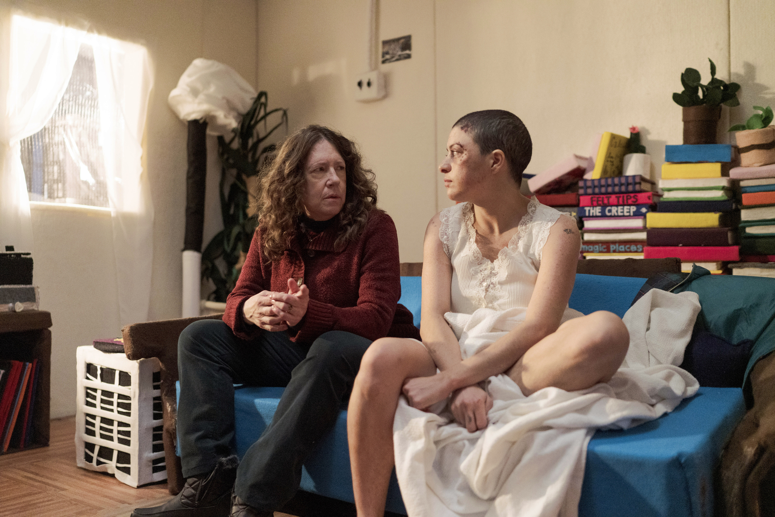 Ann Dowd, Alia Shawkat
