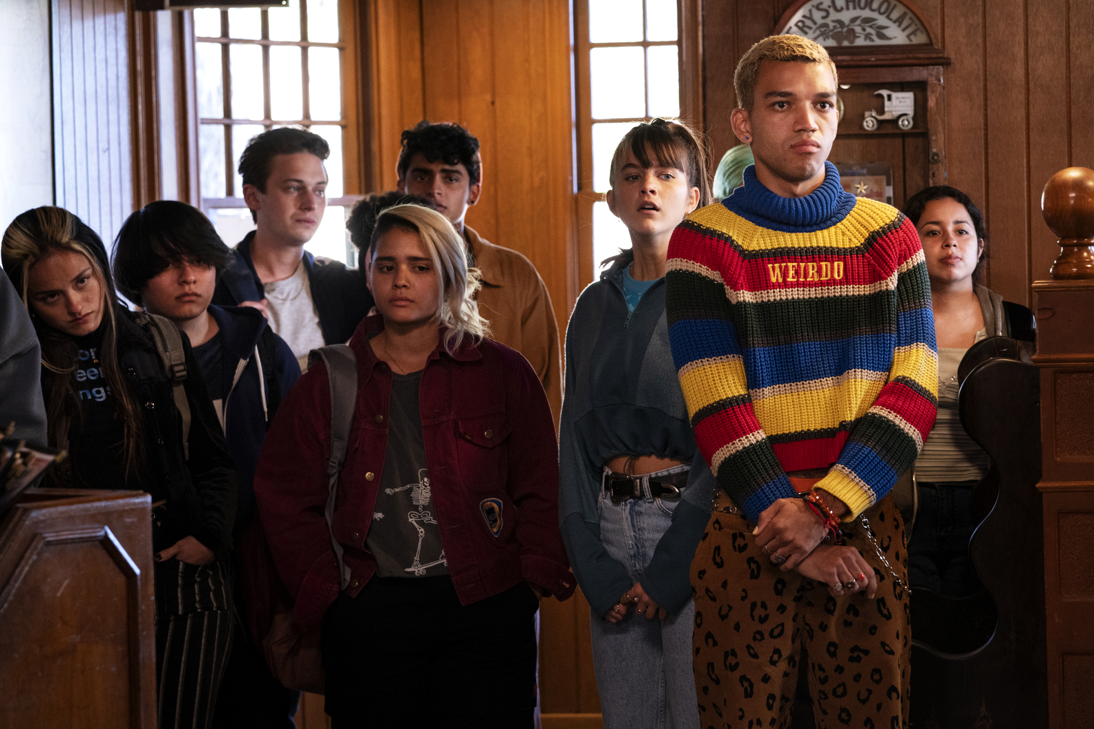 Chase Sui Wonders, Uly Schlesinger, Sydney Mae-Diaz, Chloe East, Justice Smith