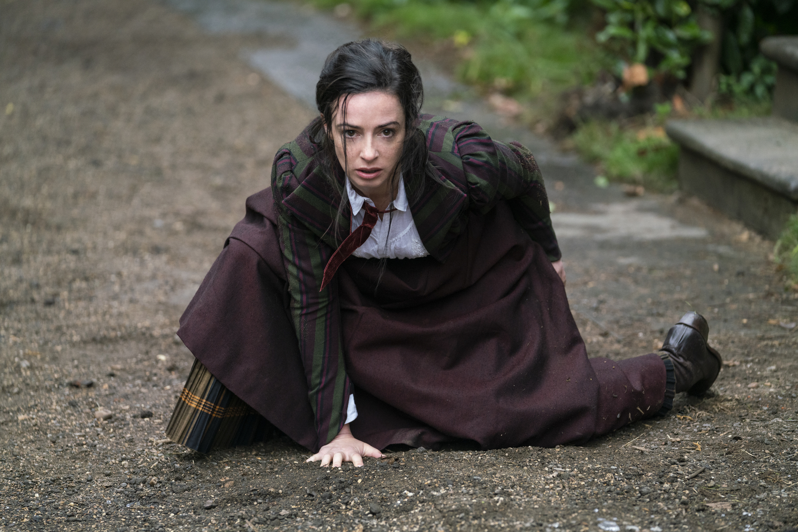  Laura Donnelly