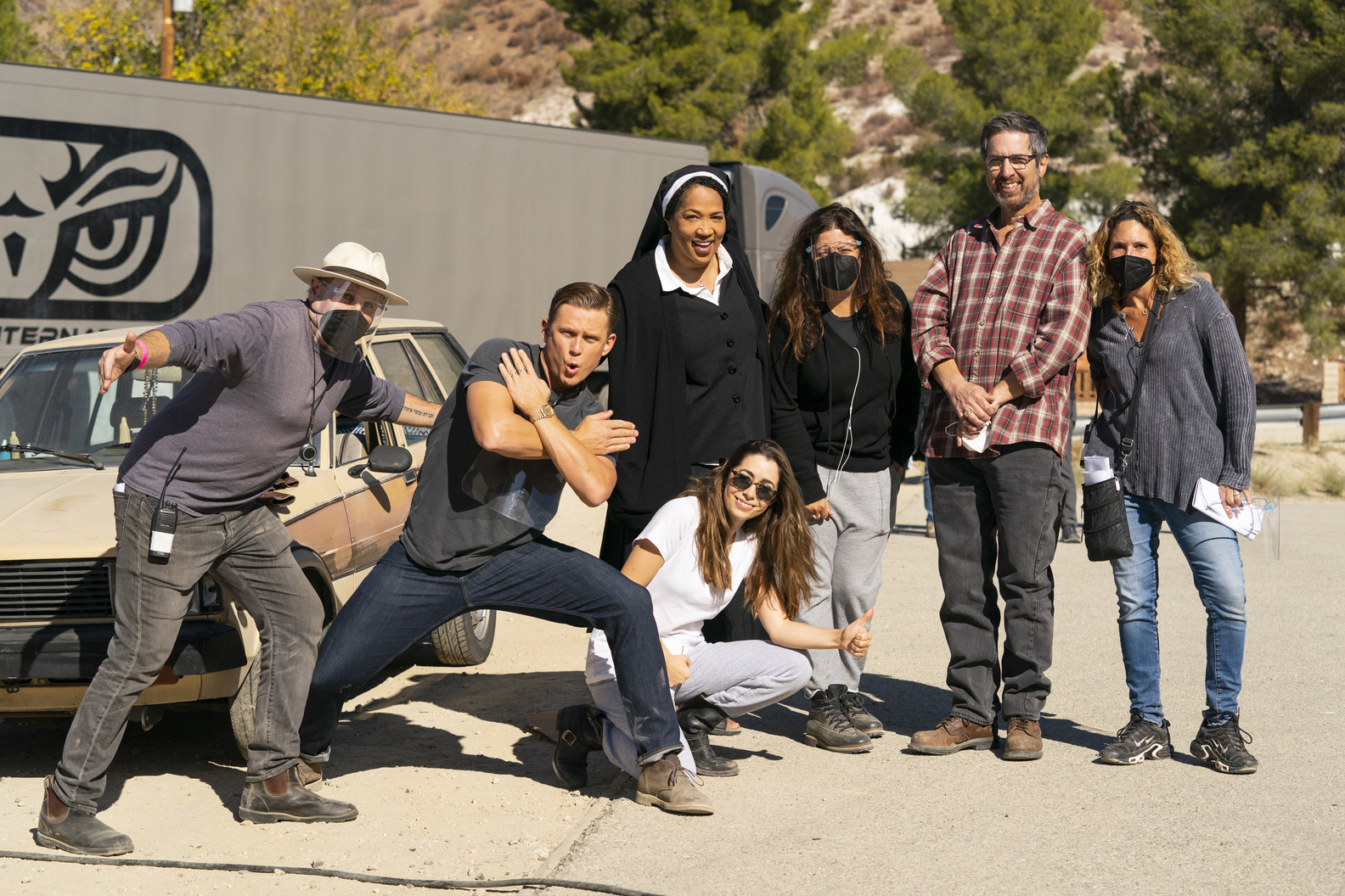 Billy Magnussen, Cristin Miloti, Kym Whitley, Stephanie Laing, Ray Romano