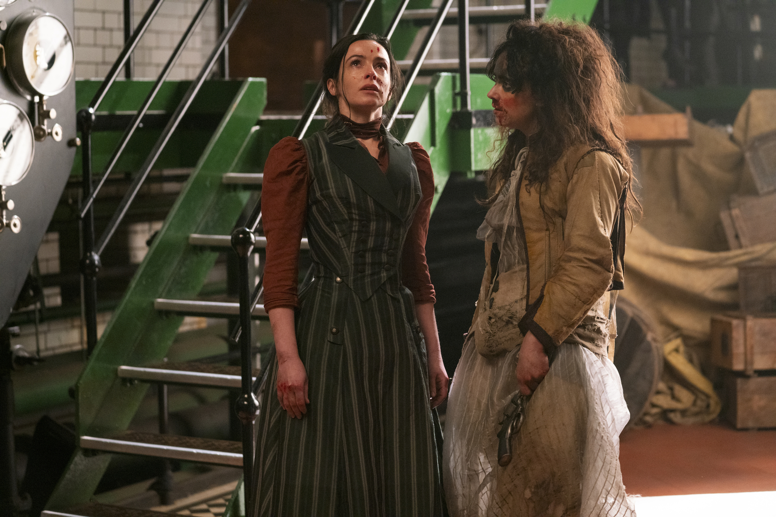 Amy Manson, Laura Donnelly