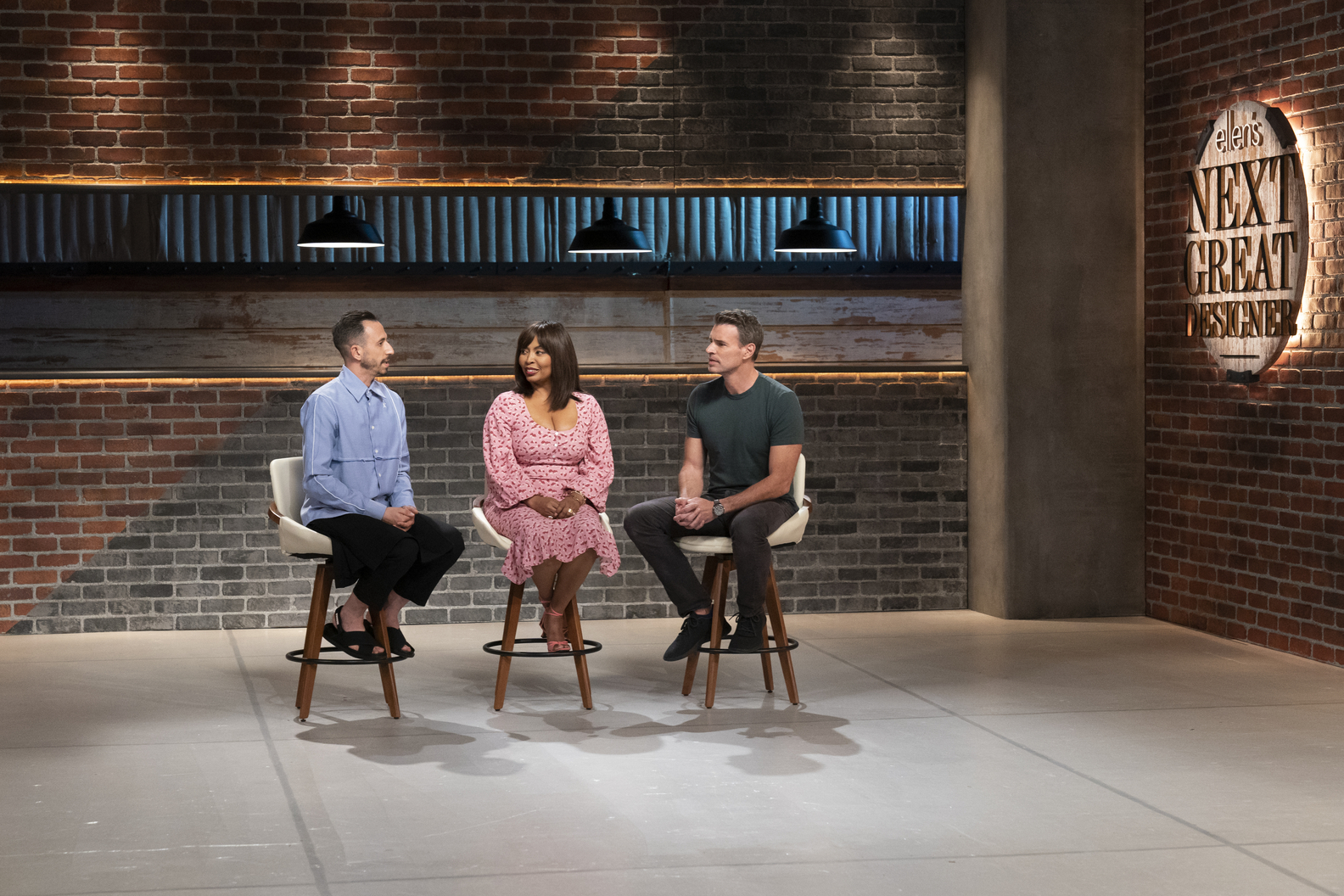 Fernando Mastrangelo (judge), Brigette Romanek (judge), Scott Foley (host and judge)