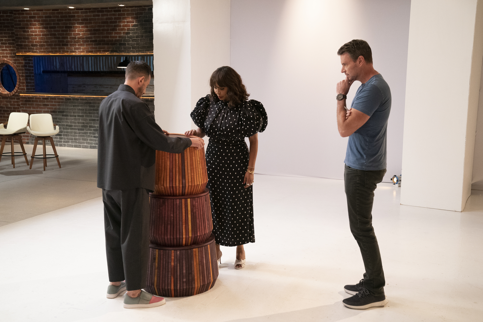 Fernando Mastrangelo (judge), Brigette Romanek (judge), Scott Foley (host and judge)