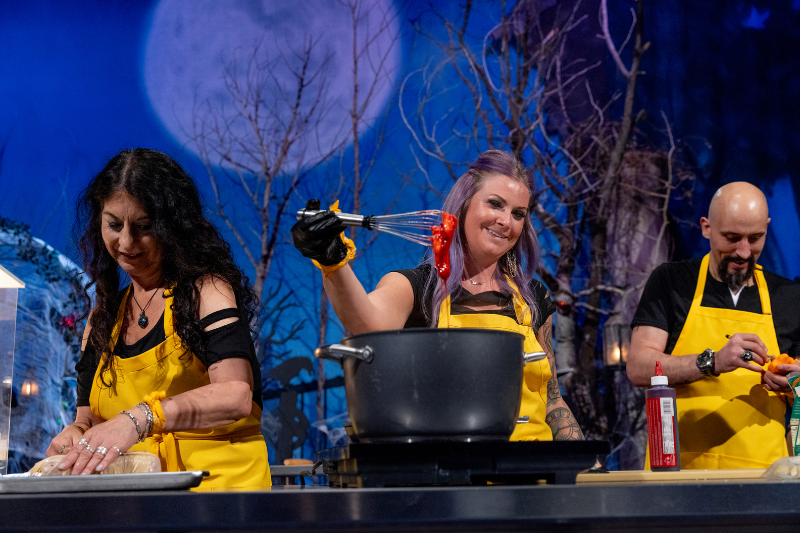 Oven Coven team members Natalie Collins-Fish, David Smith and Kim Simons as seen on Halloween Wars