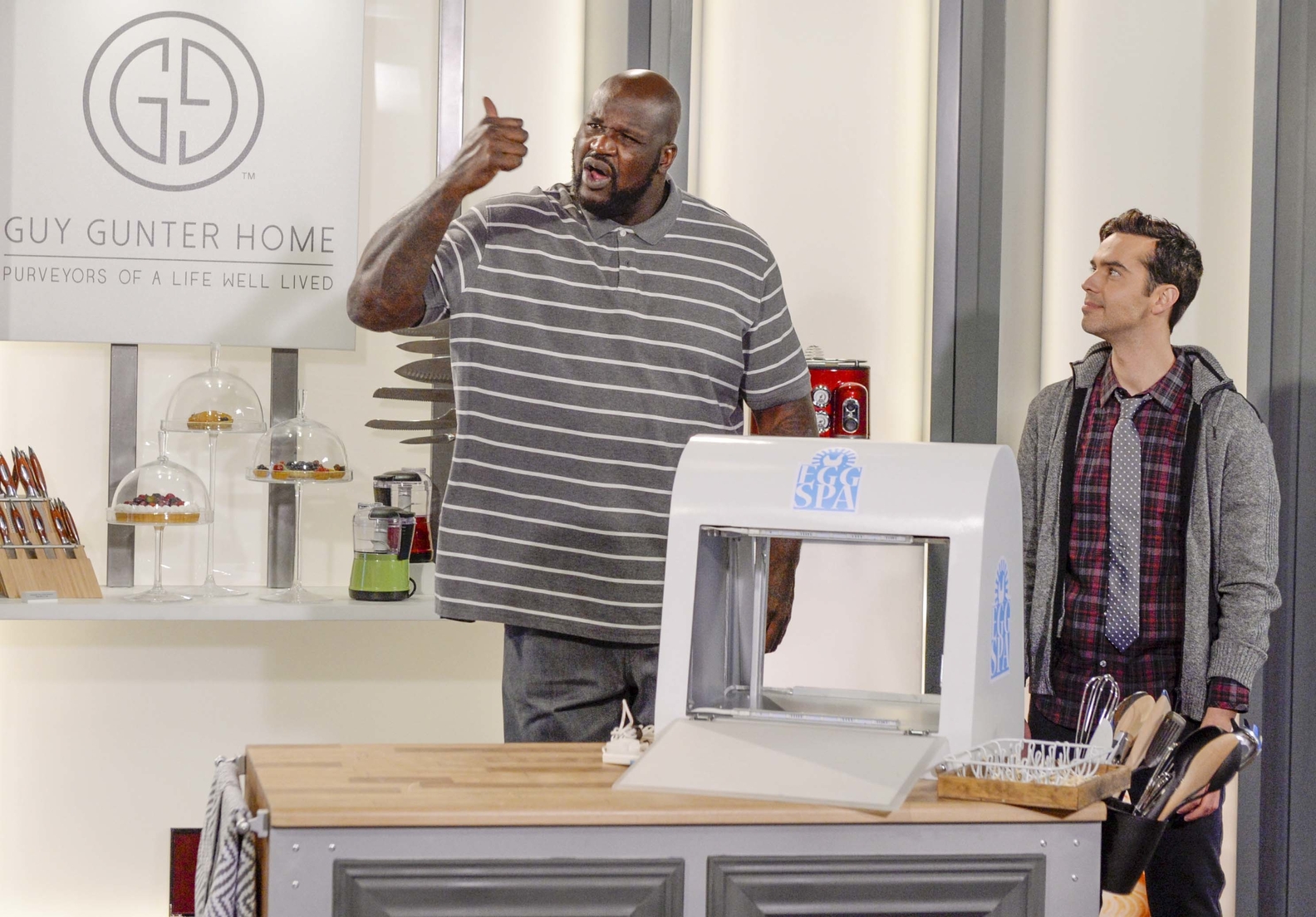 shaquille-o-neal-and-michael-carbonaro-in-a-scene-from-the-mid-season-premiere-of-the-carbonaro-effect-7323.JPG