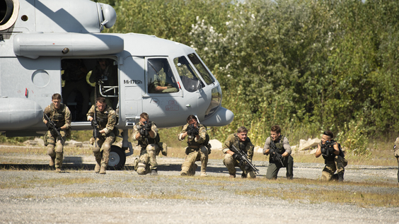 Alin Sumarwata, Jamie Bamber, John Michie