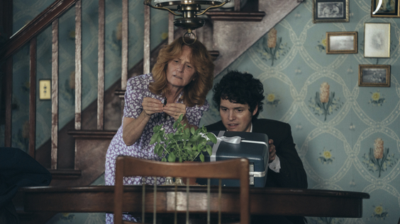 Melissa Leo, Philip Ettinger