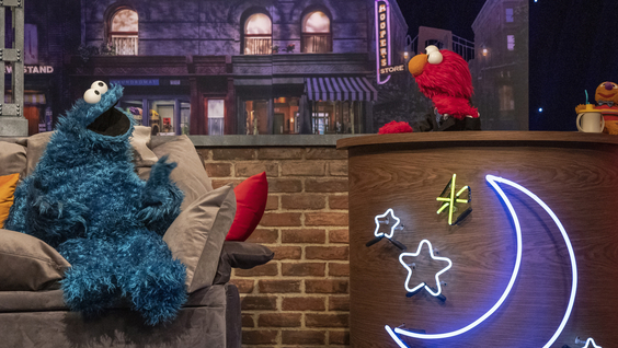 The Not Too Late Show with Elmo