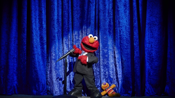 The Not Too Late Show with Elmo
