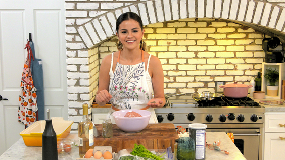 SELENA + CHEF
