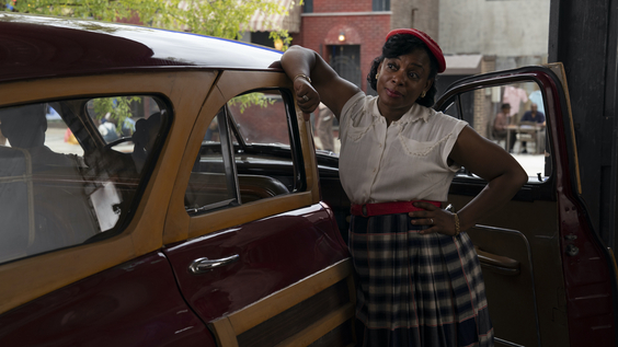 Aunjanue Ellis