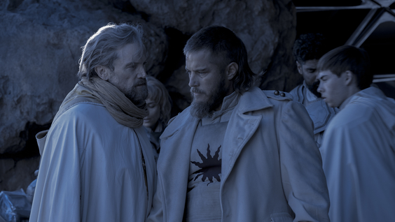 Steve Wall, Travis Fimmel