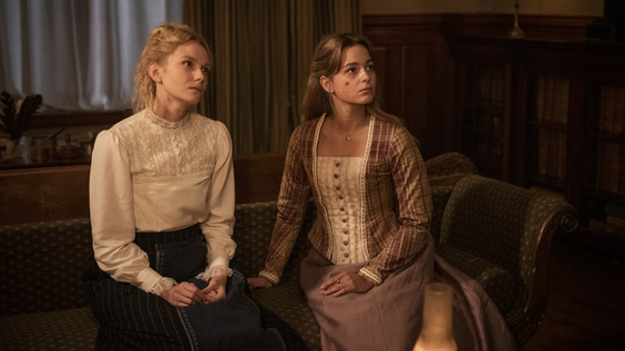 Joanna Vanderham, Celine Buckens
