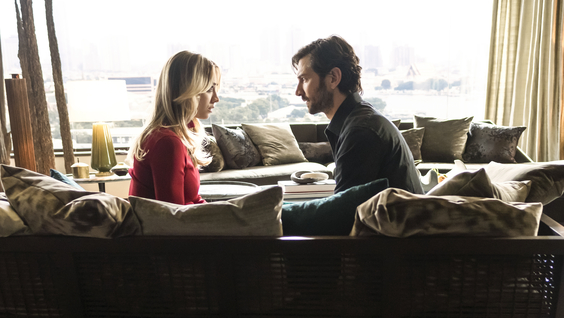 Kaley Cuoco, Michiel Huisman