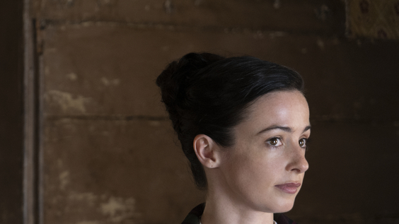  Laura Donnelly