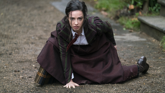  Laura Donnelly