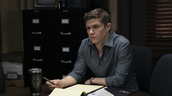 Evan Peters