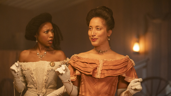 Gabrielle Dennis, Robin Thede