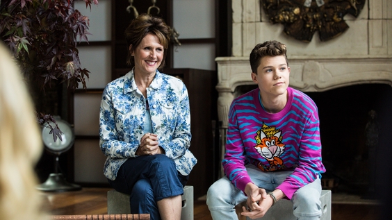 Molly Shannon, Case Walker