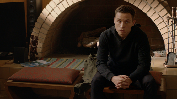 Finn Cole