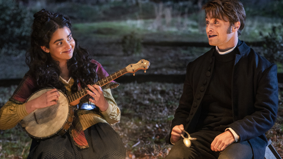 Geraldine Viswanathan & Daniel Radcliffe 