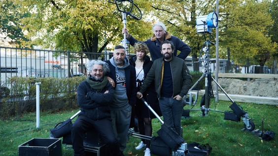 Branchentreff in Serie: Neues Warner TV Original „Greenlight – German Genius“ von Wiedemann & Berg versammelt Starensemble