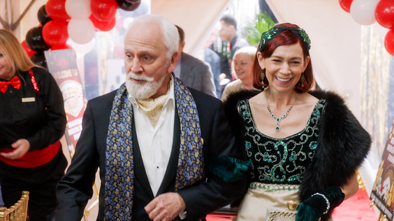 John Rubinstein & Carrie Preston 