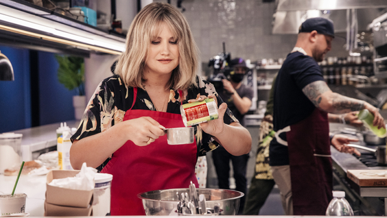 Jillian Bell & Jeremy Ford