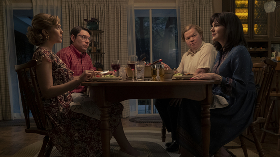 Elizabeth Olsen, Patrick Fugit, Lily Rabe, Jesse Plemons