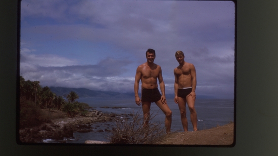 (from left) Rock Hudson and Lee Garlington (Puerto Vallarta, 1963)