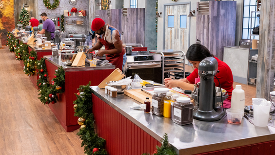 Holiday Baking Championship - competitors get baking