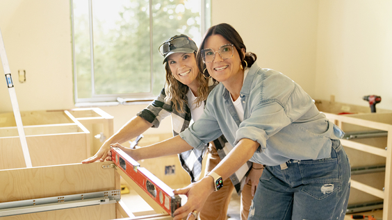 Twin Real Estate Gurus Lyndsay Lamb and Leslie Davis Take on Washington State’s Languishing Listings in a New Season of 'UNSELLABLE HOUSES’ Premiering Wednesday, September 4, at 8 p.m. ET/PT on HGTV