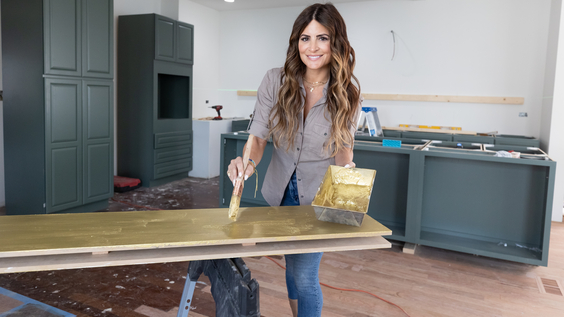 Chicago-Based Designer Alison Victoria Returns with New Season of Emmy®-Nominated HGTV Series WINDY CITY REHAB on Sept. 24