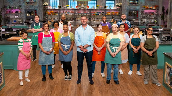 Host Jesse Palmer with Contestants on Spring Baking Championship S11