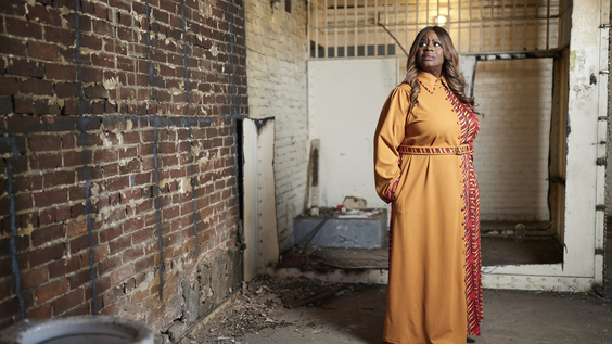 HGTV Orders New Seasons of Hit Series 'Ugliest House in America' and 'Scariest House in America' Starring Actress and Comedian Retta