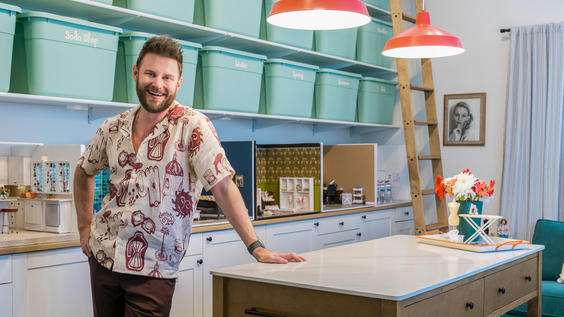 Star Designer Bobby Berk Turns Chaotic Collections Into Dream Digs In New HGTV Series 'Junk or Jackpot?' Premiering Friday, Dec. 26, at 9:30 p.m. ET/PT