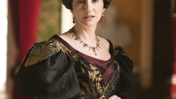 Lydia Leonard
